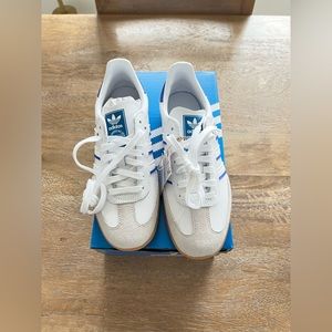 Brand New Adidas Samba Sneakers in Cloud White/Lucid Blue/Gum, Size 8